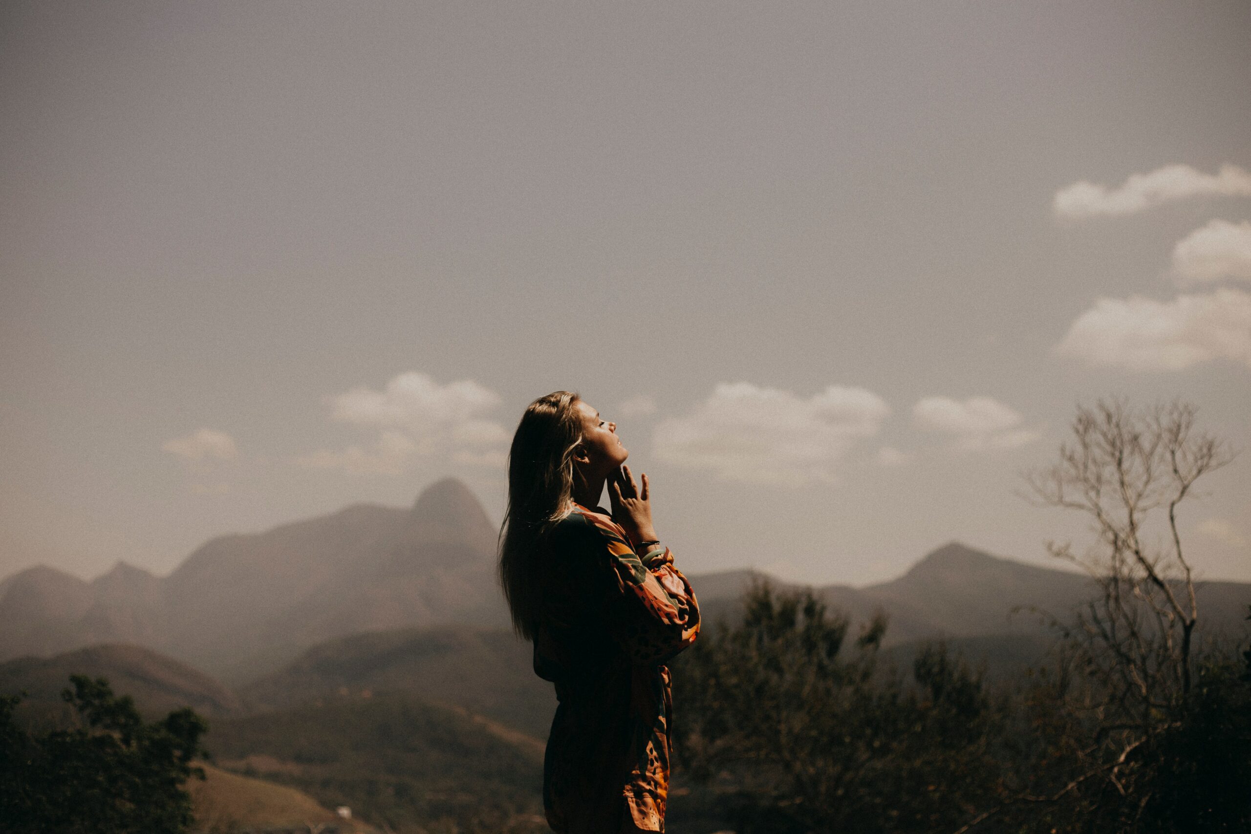 an image of someone learning how they can help their loved one in recovery