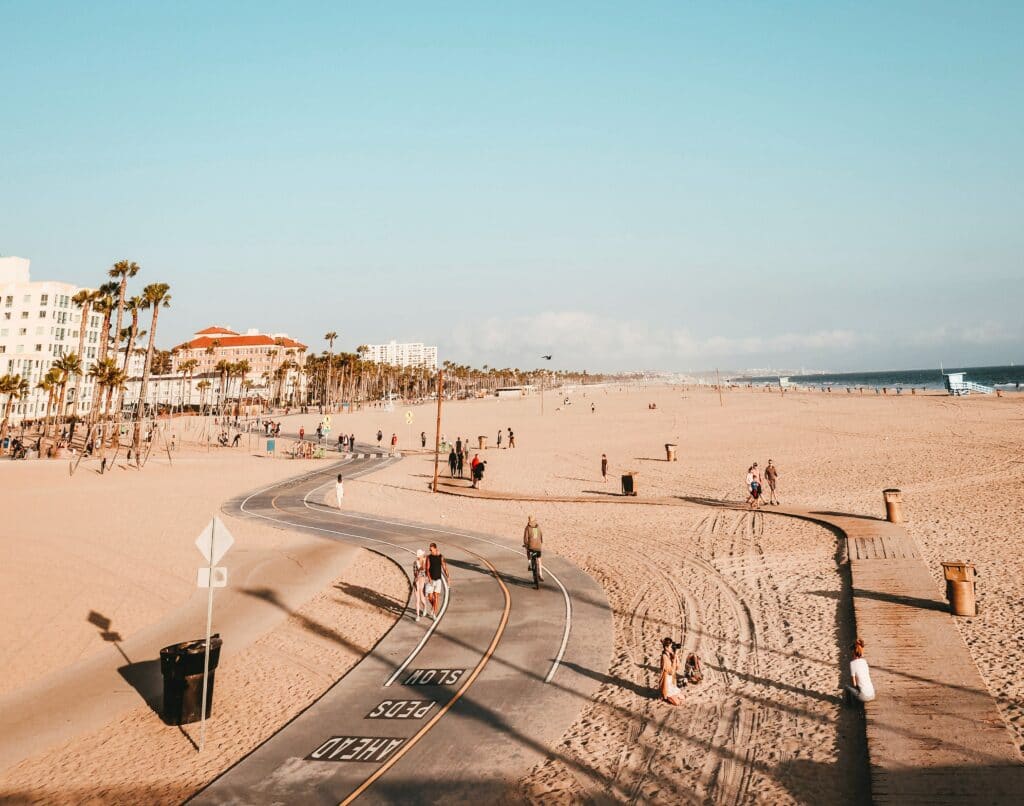 An image of a beach next to a treatment center for morphine abuse