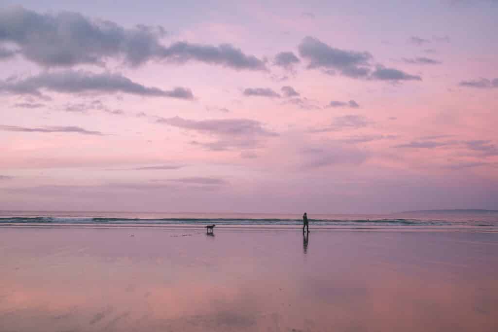 An image of a beach near a Mood disorder treatment center