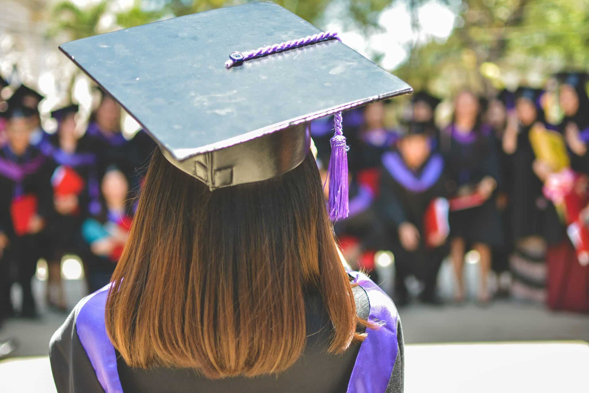 tips for graduating college while in recovery | Renaissance Recovery