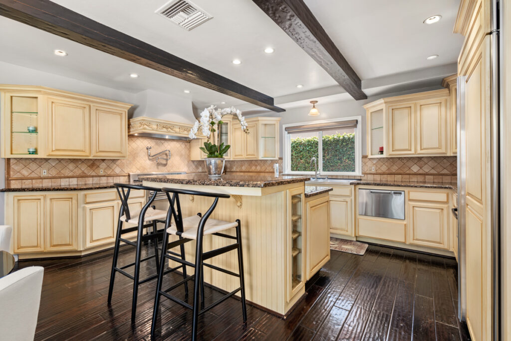 kitchen of a renaissance recovery rehab center