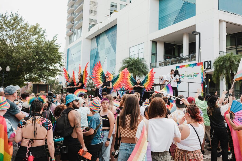 people at florida gathering representing Florida drug addiction statistics
